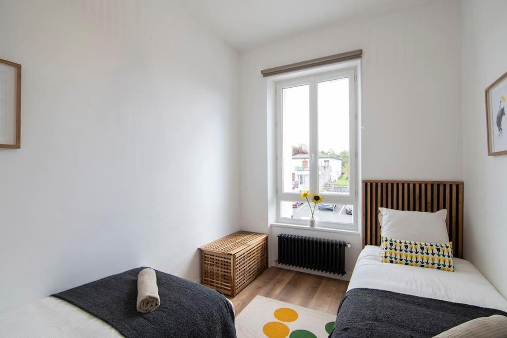 Treize Maison 3 Bed House In Centre Of Saint Severin 외부 사진